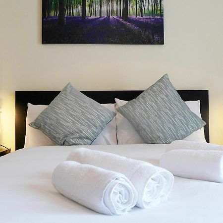 City Apartments Milton Keynes The Hub エクステリア 写真